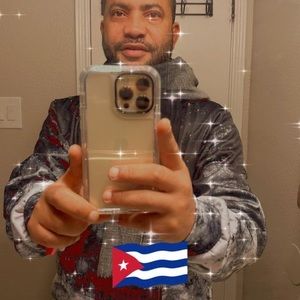 Meet your Posher, Juan carlos